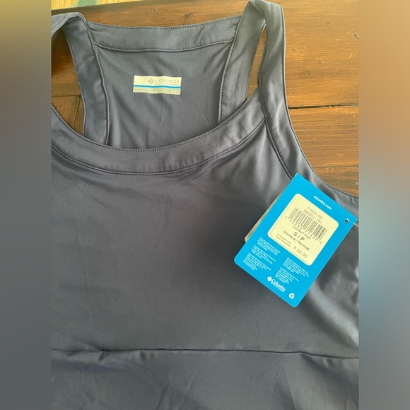Columbia women’s Active Dress Cold Bay Omni freeze-Size Small Dark Blue-NWT - Picture 2 of 6